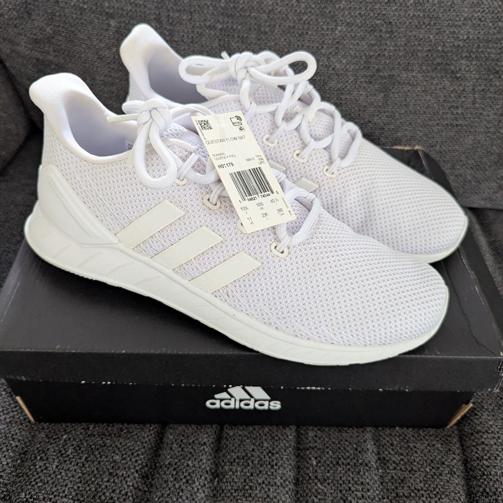 NWT Men's Adidas Sneakers Questar Flow NXT Size 11